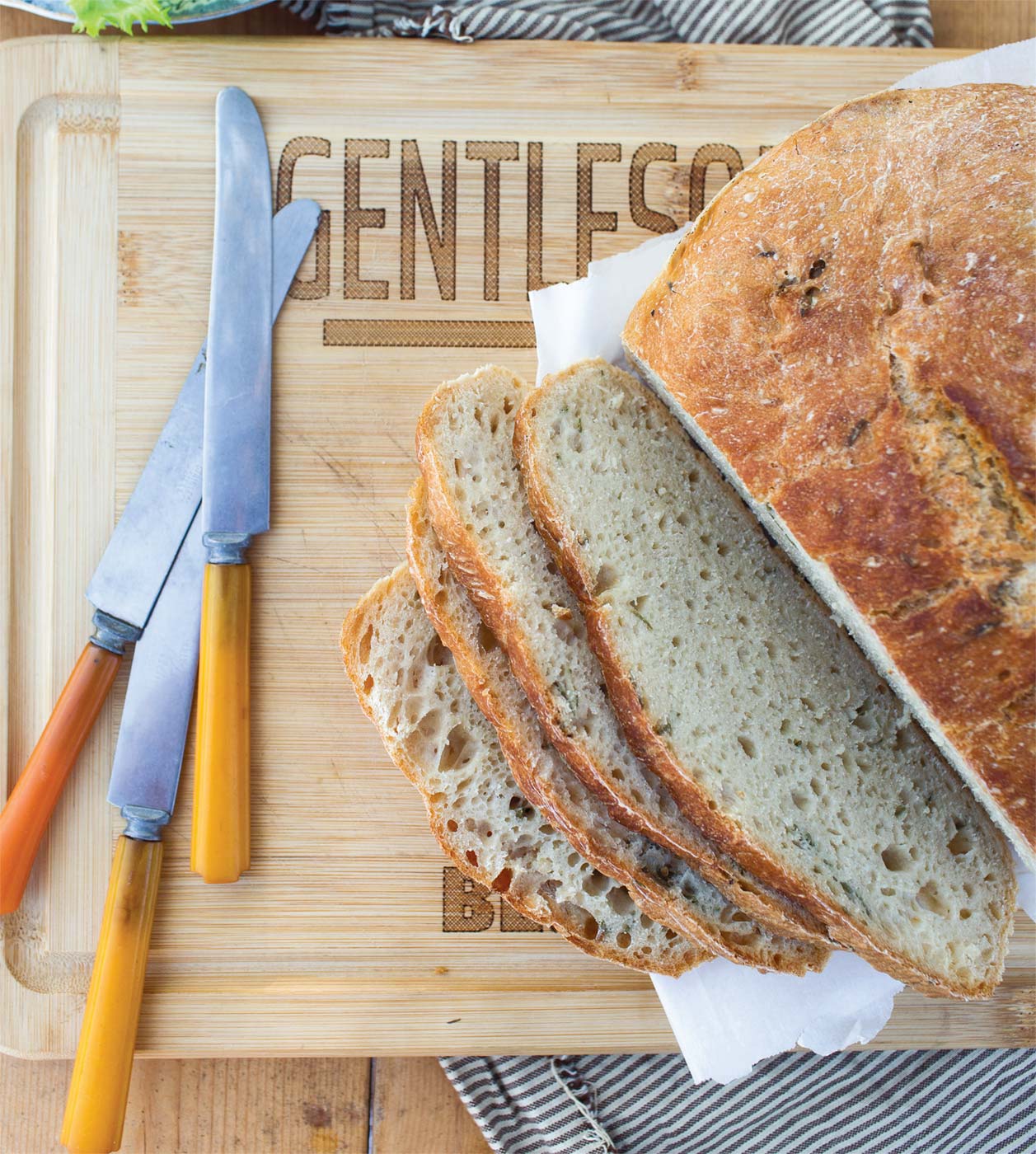 https://www.edibledfw.com/wp-content/uploads/2021/11/dutch-oven-rosemary-bread.jpg